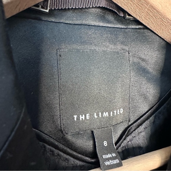 The Limited Black Satin 2 Button Fitted Blazer Size 8 - Picture 4 of 5